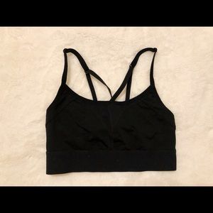 VS PINK Ultimate Sports Bra